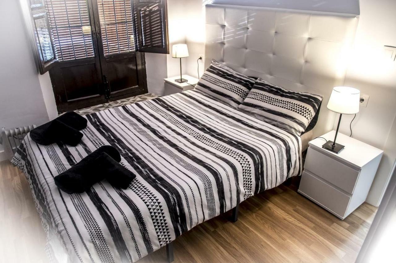 Plaza Del Campo Del Principe Apartment กรานาดา ภายนอก รูปภาพ